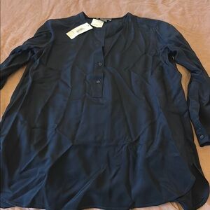 Vince Woman’s Blue Silk Shirt size 4 NWT